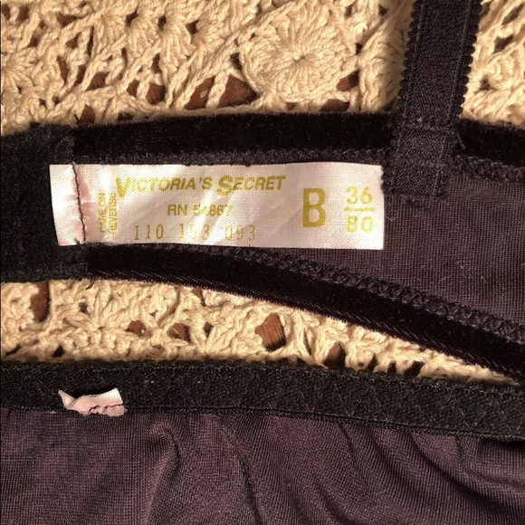 Vintage Victoria’s Secret bra & panty black velour - Picture 7 of 16